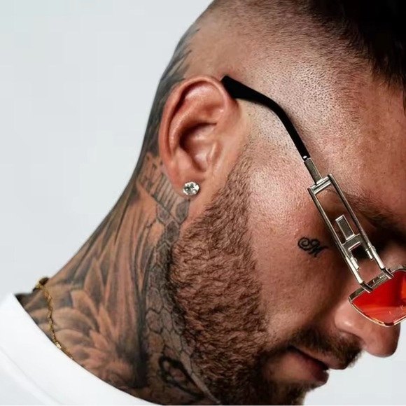 Mens Earrings CZ Stud Mens Earring - Picture 4 of 4